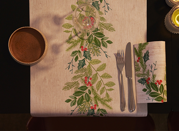 Festive Christmas napkin with matching table runner